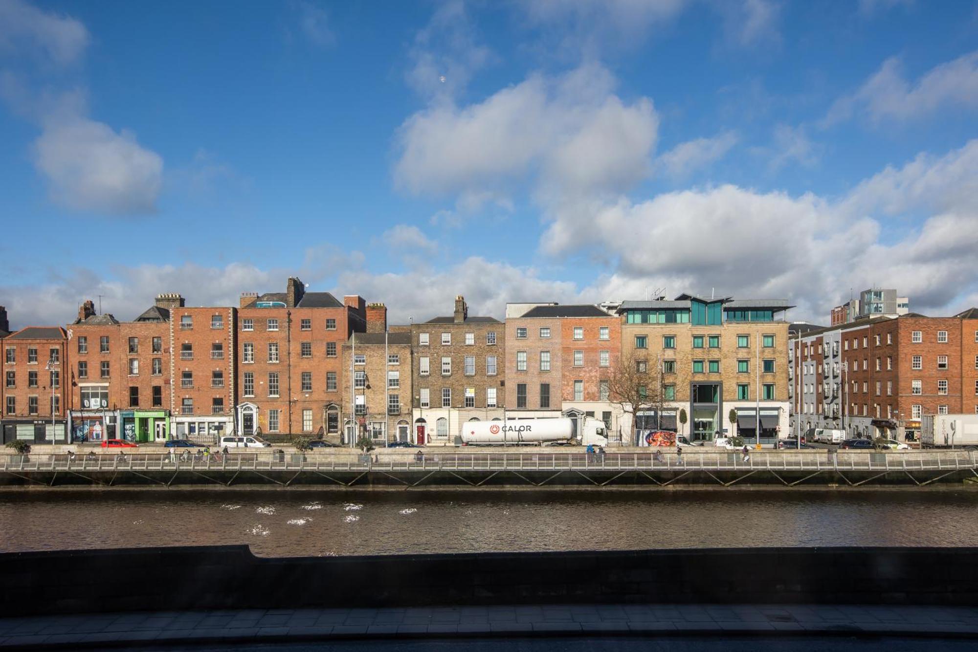 Temple Bar Essex Apartments Dublin Exteriör bild